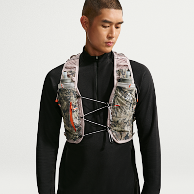ナイキ　NIKE ACG GOAT Pack Vest Lサイズ　新品 Nike ACG GOAT Running Pack Vest (5L). Nike.com